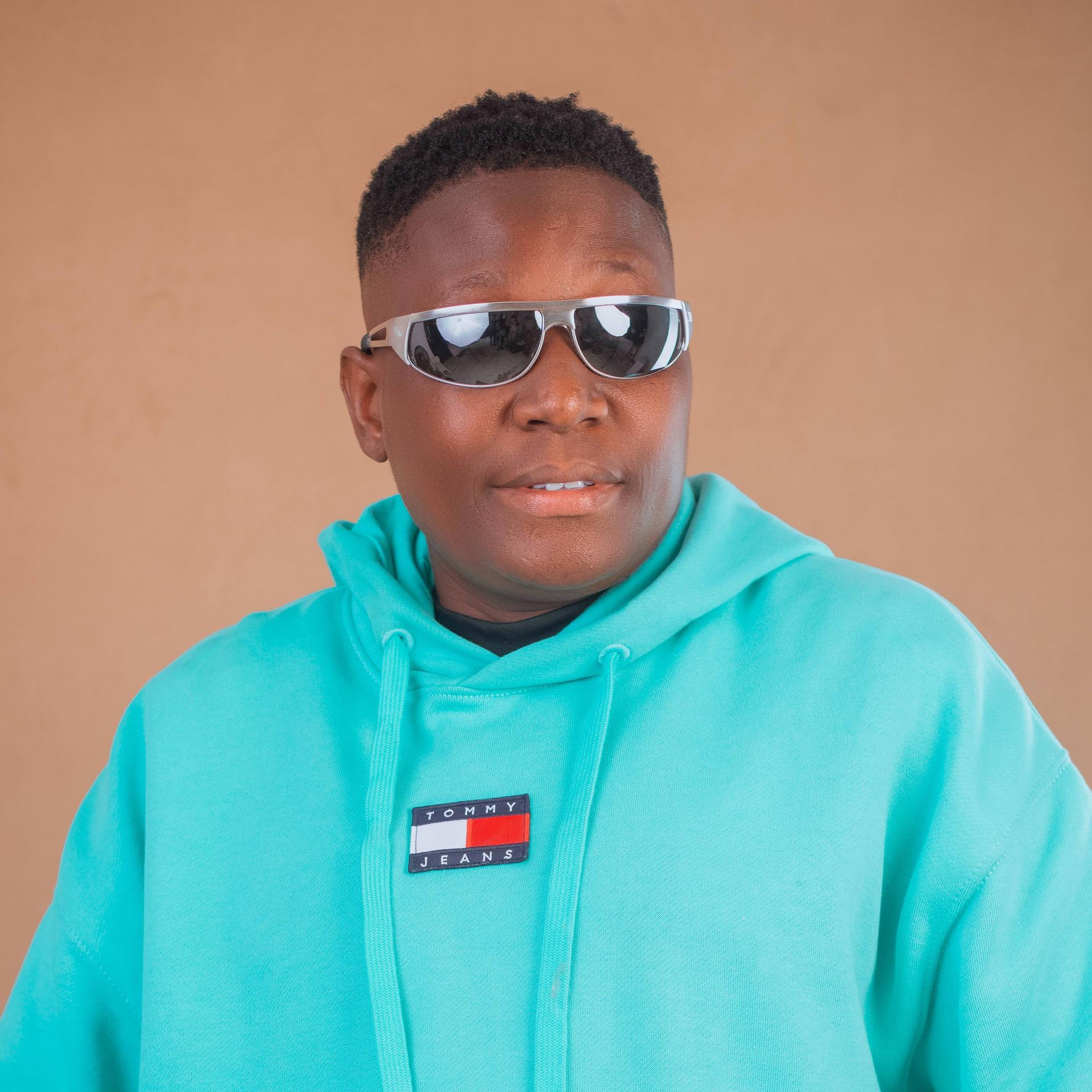 Oluwole MAYUNGBO