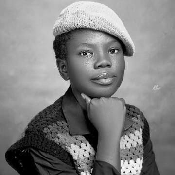 Esther Awoniyi